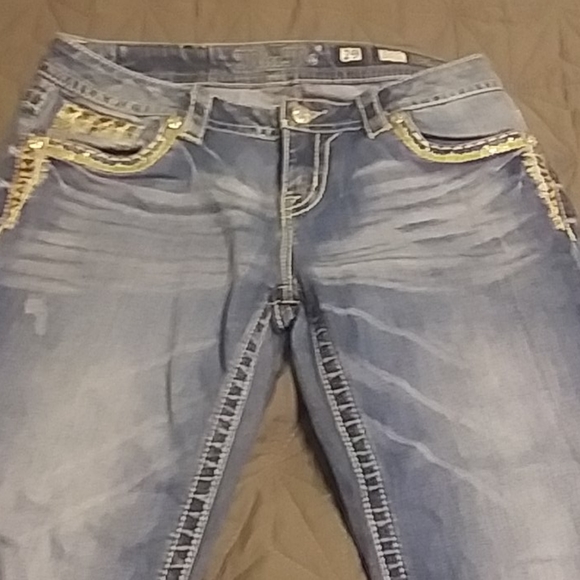 Jeans - Picture 3 of 4